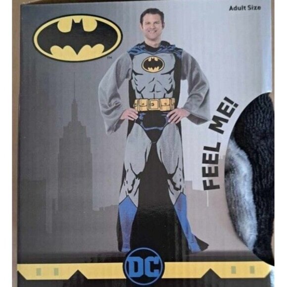 NEW Batman DC Comics Fleece Throw Blanket Sleeves Super Hero Costume Robe SOFT - Picture 2 of 2